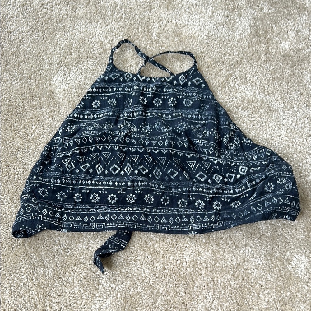 Onetheland Black and White Halter Top